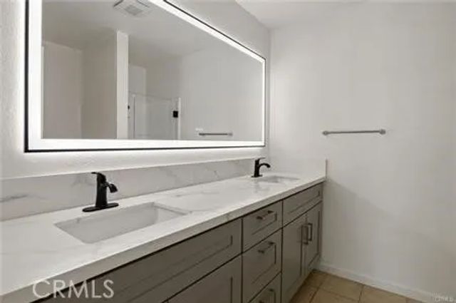 4722 Park Granada, Calabasas, CA 91302