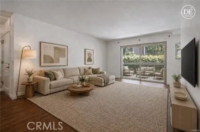4722 Park Granada, Calabasas, CA 91302