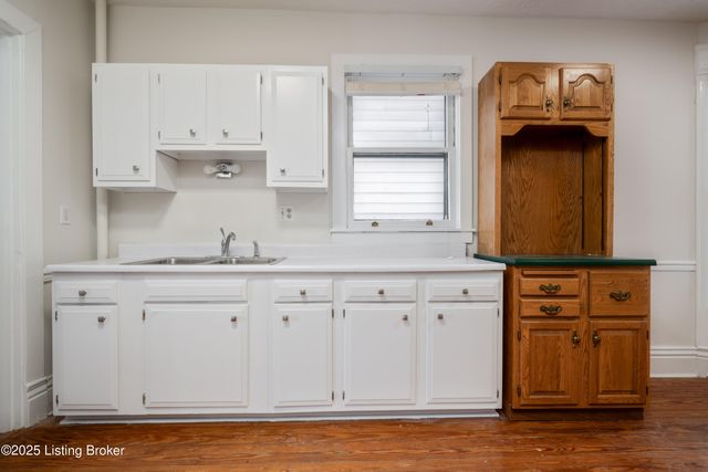 1704 Rosewood Ave 2, Louisville, KY 40204