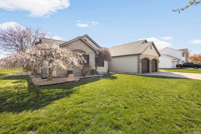 58656 Baugo Xing, Elkhart, IN 46517