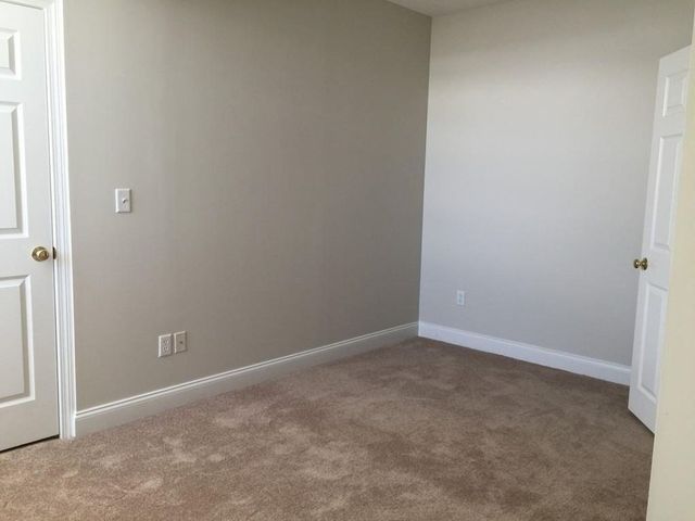 6 Amaranth Pl 37, Medford, MA 02155