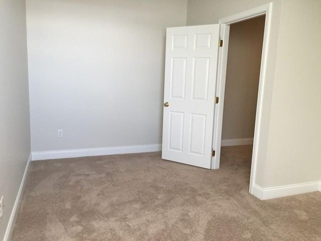 6 Amaranth Pl 37, Medford, MA 02155