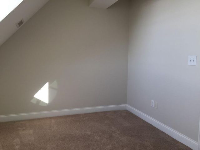 6 Amaranth Pl 37, Medford, MA 02155
