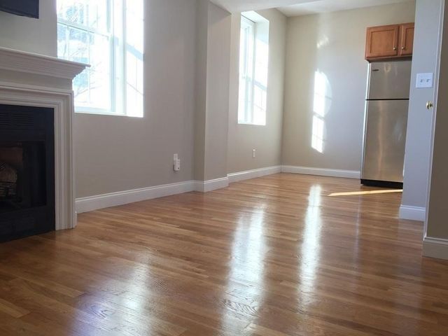 6 Amaranth Pl 37, Medford, MA 02155