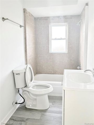 128 Henry Ruff Road, Garden City, MI 48135