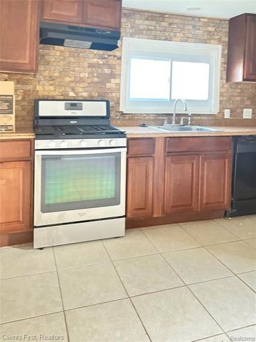 128 Henry Ruff Road, Garden City, MI 48135