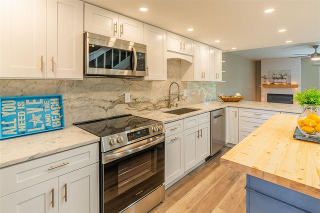 433 S PAULA DRIVE 21, Dunedin, FL 34698