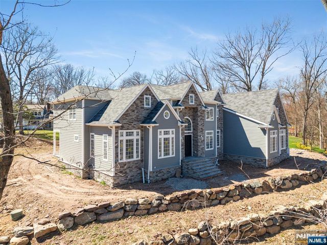 249 Terrace Road, Franklin Lakes, NJ 07417