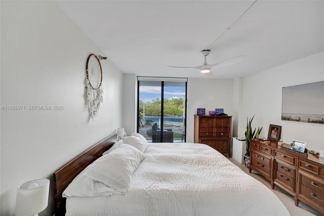 20515 E Country Club Dr 249, Aventura, FL 33180