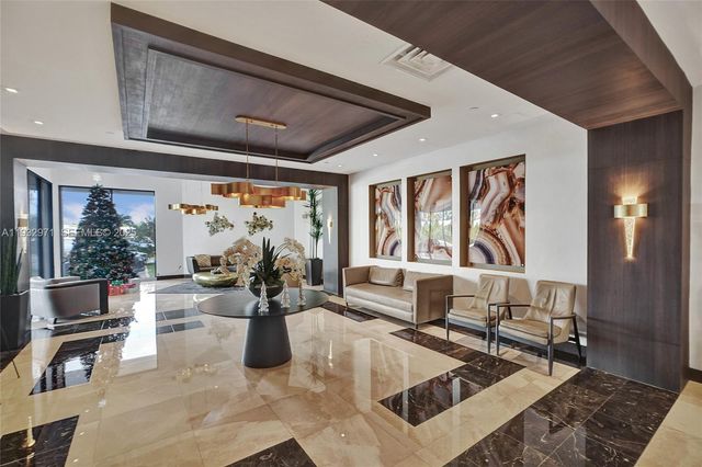 20515 E Country Club Dr 249, Aventura, FL 33180