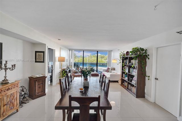 20515 E Country Club Dr 249, Aventura, FL 33180