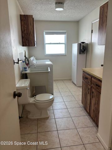 1725 E Riviera Drive, Merritt Island, FL 32952