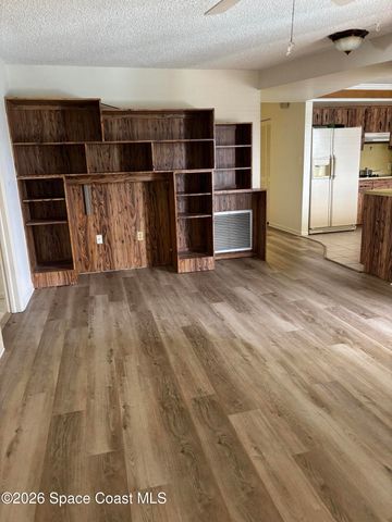 1725 E Riviera Drive, Merritt Island, FL 32952