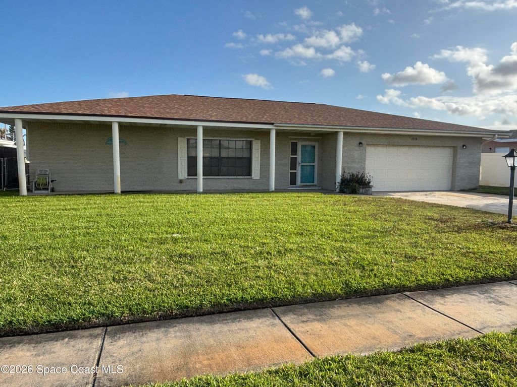 1725 E Riviera Drive, Merritt Island, FL 32952