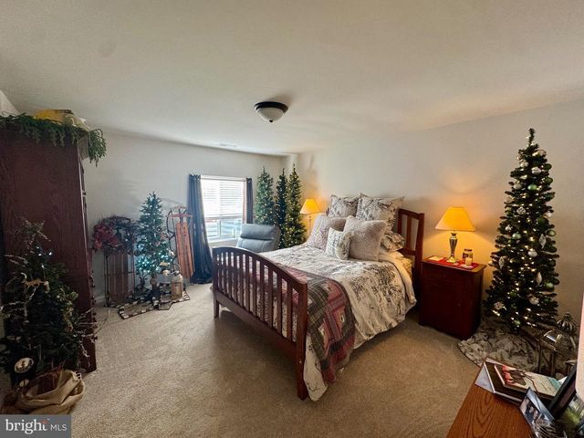 100 BATIK, Stephenson, VA 22656