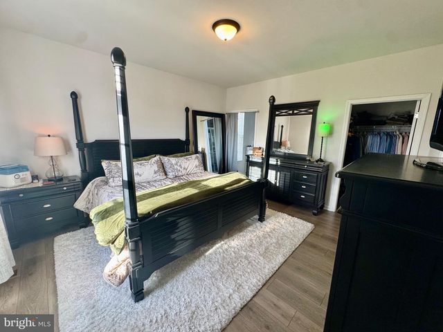 100 BATIK, Stephenson, VA 22656