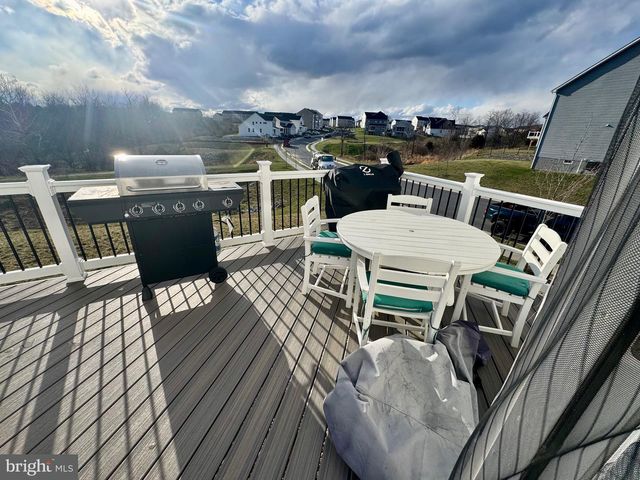 100 BATIK, Stephenson, VA 22656