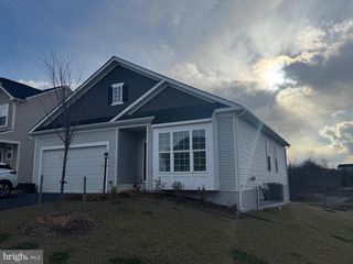 100 BATIK, Stephenson, VA 22656