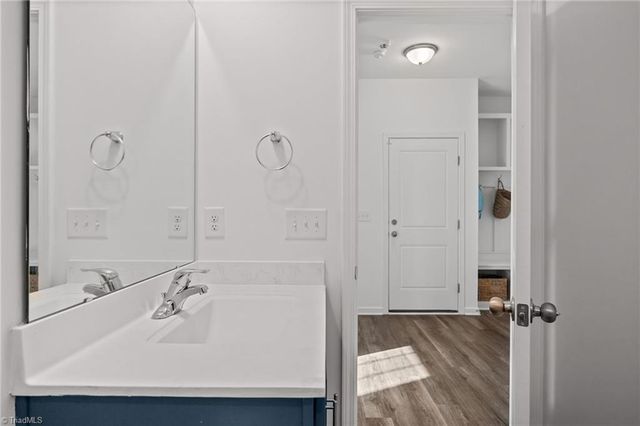 344 Altavista Drive, Clemmons, NC 27012