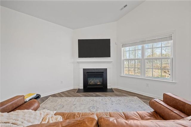 344 Altavista Drive, Clemmons, NC 27012