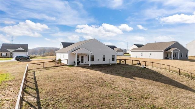 344 Altavista Drive, Clemmons, NC 27012