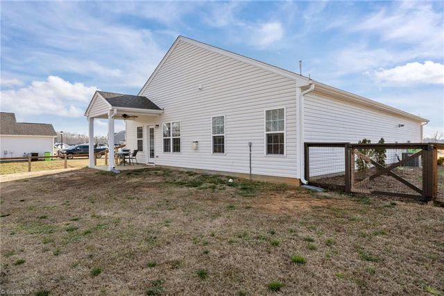 344 Altavista Drive, Clemmons, NC 27012