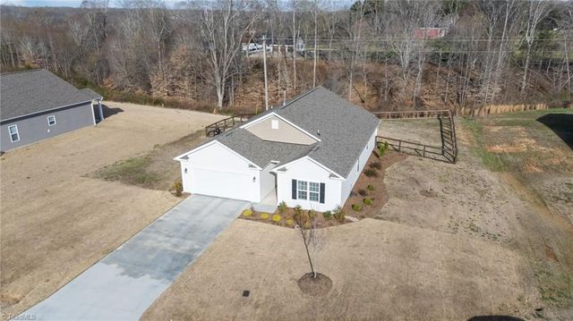 344 Altavista Drive, Clemmons, NC 27012