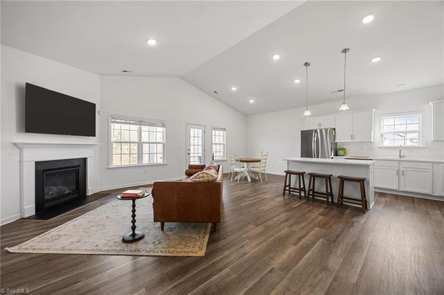 344 Altavista Drive, Clemmons, NC 27012