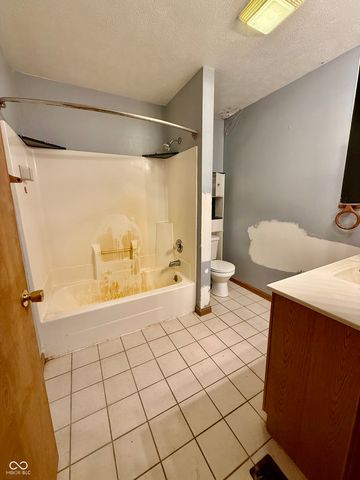 6913 E County Road 200 N, Coatesville, IN 46121