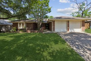 4204 Twilight Drive S, Benbrook, TX 76116