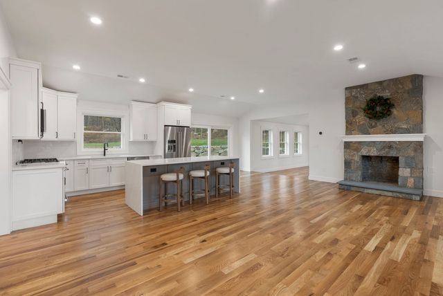 52 Curtis Road, Bridgewater, CT 06752