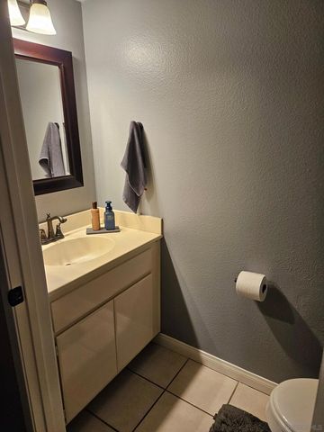 279 Durian St., Vista, CA 92083