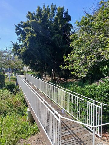 279 Durian St., Vista, CA 92083