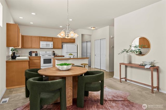 3721 Lanyard Drive NE, Lacey, WA 98516