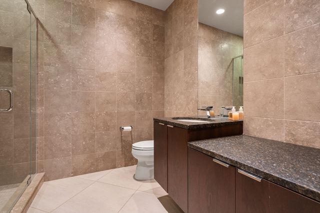 188 Glezen Ln, Wayland, MA 01778