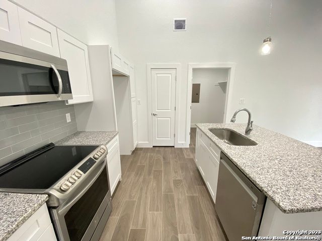 2126 Village Pkwy, San Antonio, TX 78251