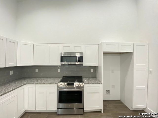 2126 Village Pkwy, San Antonio, TX 78251
