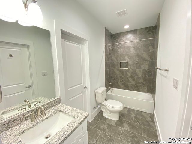 2126 Village Pkwy, San Antonio, TX 78251