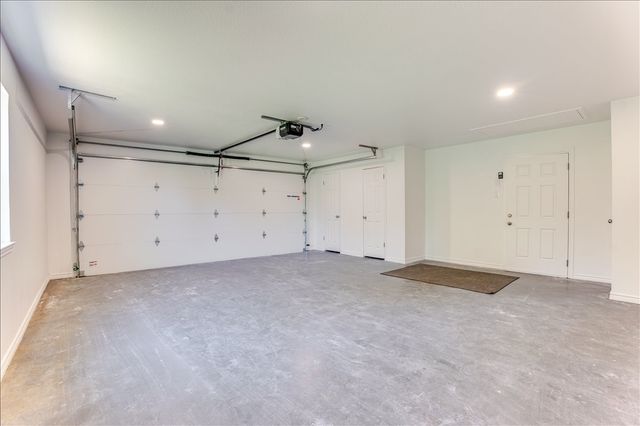 104 Pontiac Drive, Lake Kiowa, TX 76240