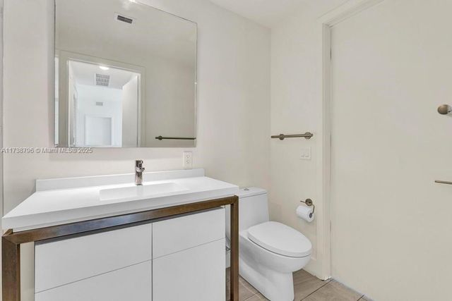 2000 Metropica Way 2307, Sunrise, FL 33323