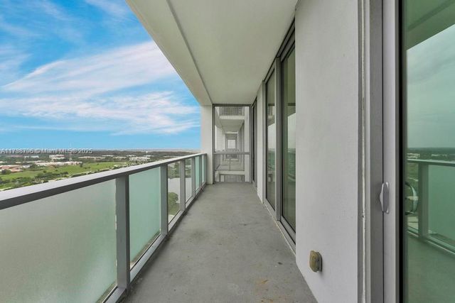 2000 Metropica Way 2307, Sunrise, FL 33323