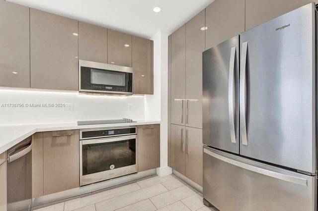 2000 Metropica Way 2307, Sunrise, FL 33323