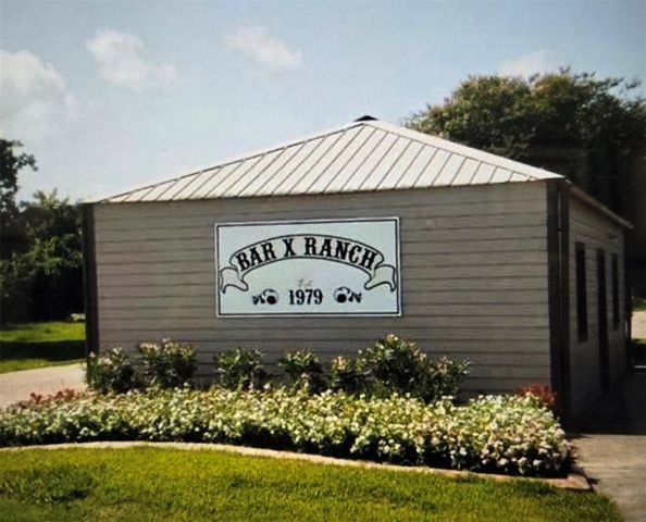 212 Middle Bayou Trail, Angleton, TX 77515