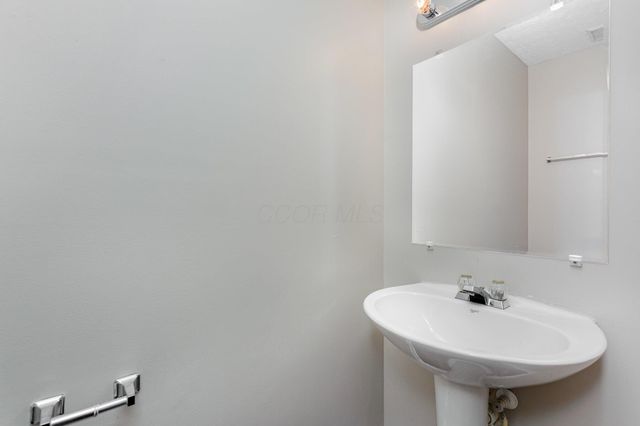 8661 Greylag Street, Blacklick, OH 43004