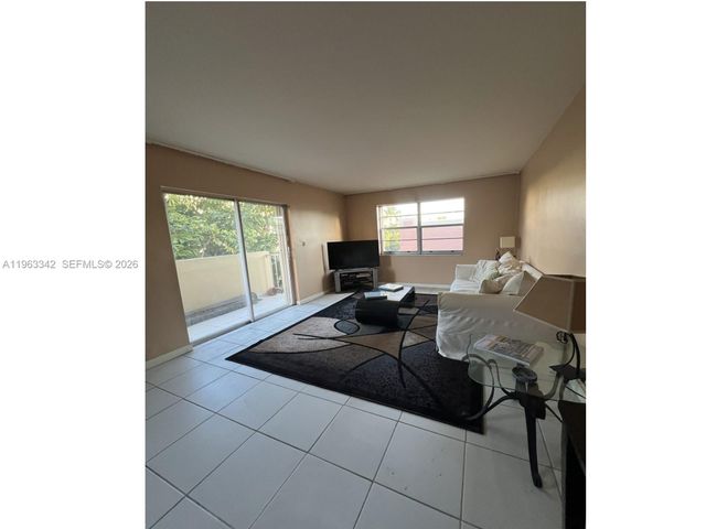 730 Pennsylvania Ave 301, Miami Beach, FL 33139