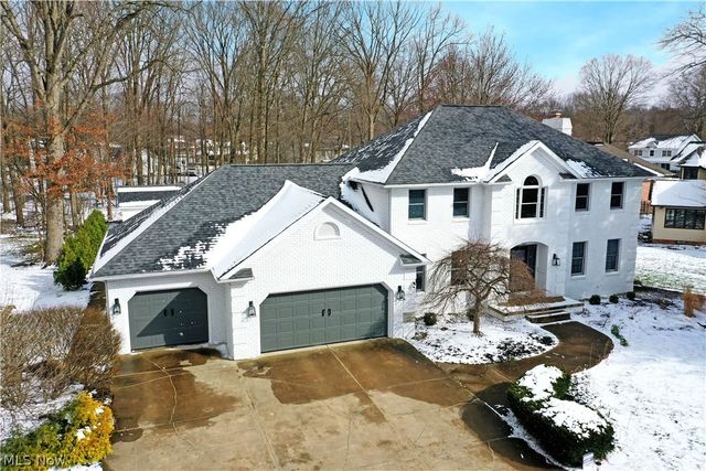 2796 Timberline Drive, Cortland, OH 44410