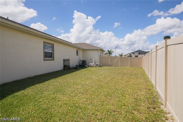 18236 Everson Miles CIR, North Fort Myers, FL 33917