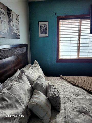919 22nd Street NW, Albuquerque, NM 87104