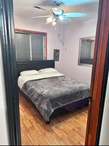 919 22nd Street NW, Albuquerque, NM 87104