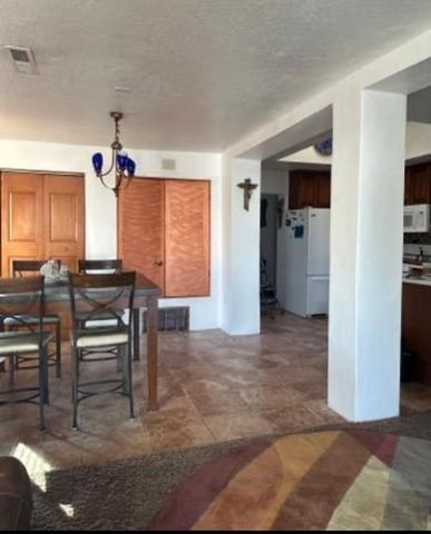 919 22nd Street NW, Albuquerque, NM 87104